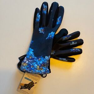 Elegant Women's Gloves with Tiffany’s Blue Floral Pattern